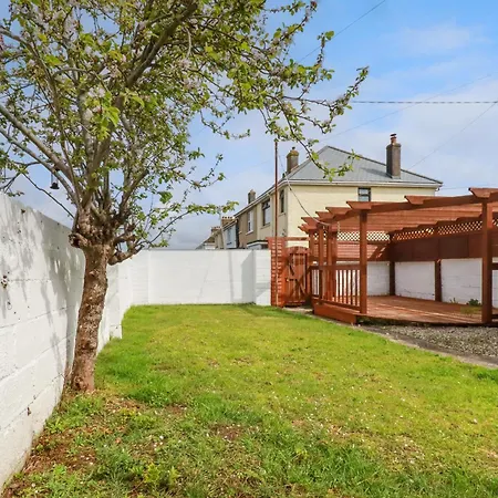 119 Henver Road-2